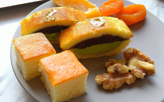 HYATT CENTRIC KANAZAWA BREAK FAST BUFFET 生クリームと粒あんのミニケーキ、チーズケーキ、クルミ、ドライフルーツ（アプリコット、マンゴー）Cream and granulated mini cake, cheesecake, walnuts, dried fruits (apricot, mango)
