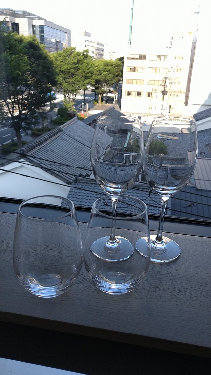 ザ ロイヤルパークホテル アイコニック 京都　スーペリアキング、ワイングラス、グラス