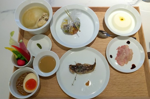 ザ ロイヤルパークホテル アイコニック 京都　シンクロニア ディ シンジハラダ　朝食