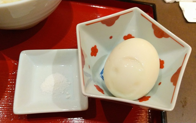 ホテルザセレスティン京都祇園　八坂圓堂　朝食　オーダービュッフェ　ゆで卵　お塩付き