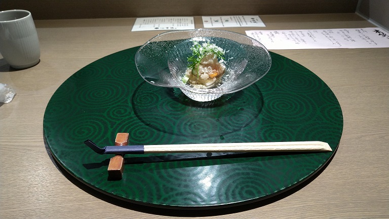 ホテルエミオン京都　有笑ランチ　先付　根菜と京野菜のサラダ（ソルベ振りチーズ）
