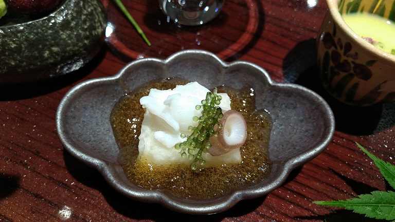 ホテルエミオン京都　有笑ランチ　八寸　蛸の湯引きと長芋かん　海ぶどうのゼリー地