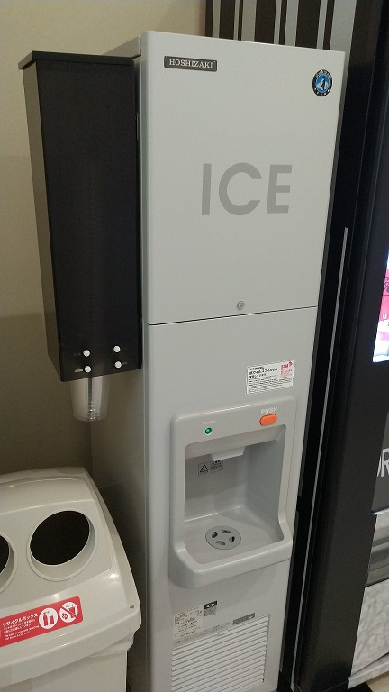 グリーンリッチホテル松江駅Ａｃｒｏｓｓ　製氷機　カップ有り