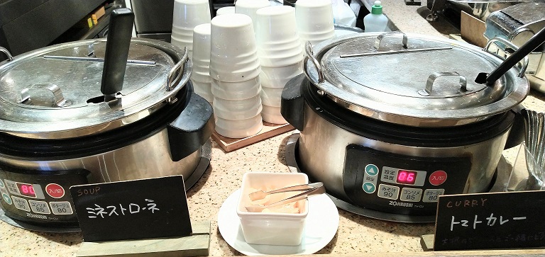 京都洋食　ムッシュいとう ランチビュッフェ、ザロイヤルパークホテル京三条　ミネストローネ、トマトカレー