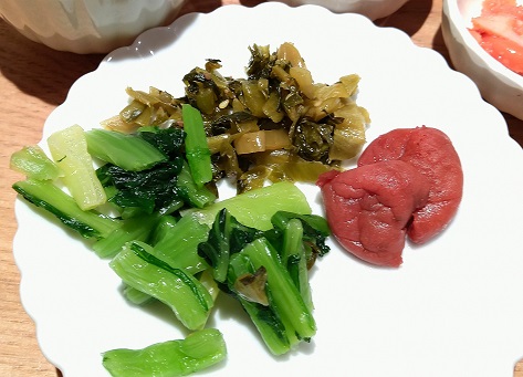 三井ガーデンホテル福岡中洲　小野の離れ 博多本店　ランチ　野沢菜の浅漬け、梅干し、高菜