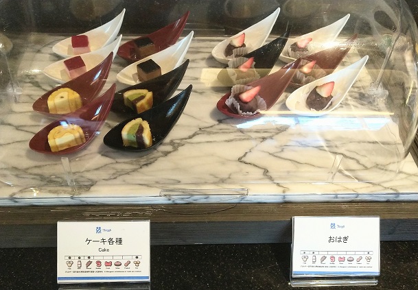 The358 SORA　空-KU-　朝食ビュッフェ　ケーキ各種
ミルクレープ
フルーツロール
おはぎ
抹茶どら焼き