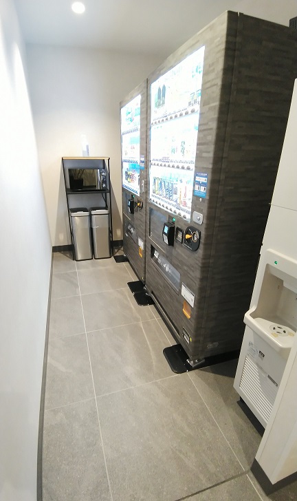 ラ・ジェント・ホテル京都二条　電子レンジ・自販機・製氷機