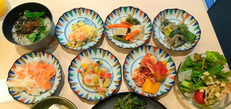 ラ・ジェント・ホテル京都二条　朝食ビュッフェ「紡」つむぎ　おばんざい、柚子雑炊